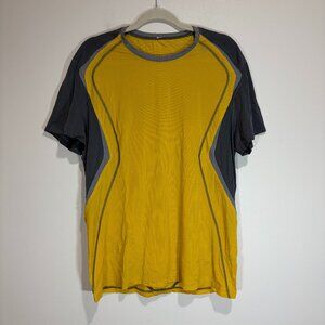 Lululemon Mens Short Sleeve Tee Shirt Yellow Gray Stripe